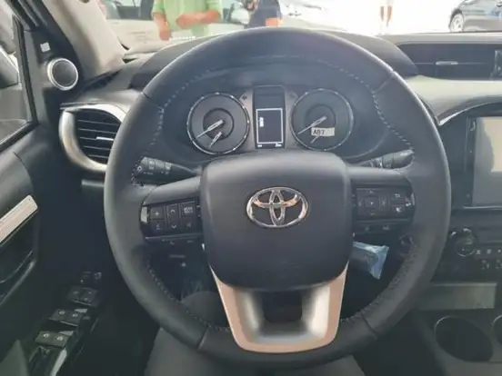 TOYOTA-HILUX-2.8 D-4D TURBO DIESEL CD SRX PLUS 4X4 AUTOMÁTICO TOYOTA-HILUX-2026
