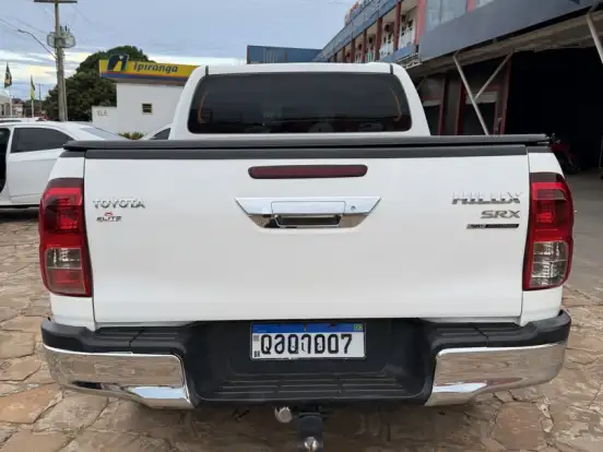 TOYOTA-HILUX-2.8 SRX 4X4 CD 16V DIESEL 4P AUTOMÁTICO TOYOTA-HILUX-2019