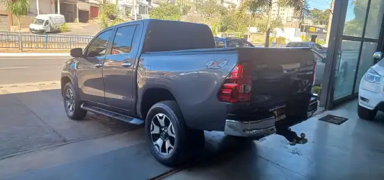 TOYOTA-HILUX-2.8 SRX 4X4 CD 16V DIESEL 4P AUTOMÁTICO TOYOTA-HILUX-2019