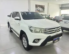 TOYOTA HILUX 2.7 SR 4X2 CD 16V FLEX 4P AUTOMÁTICO TOYOTA HILUX 2.7 SR 4X2 CD 16V FLEX 4P AUTOMÁTICO