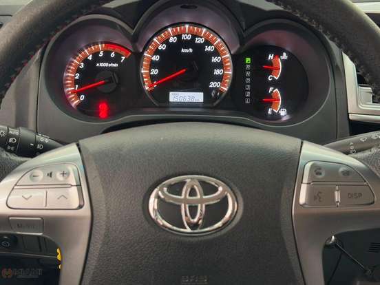 TOYOTA-HILUX-2013