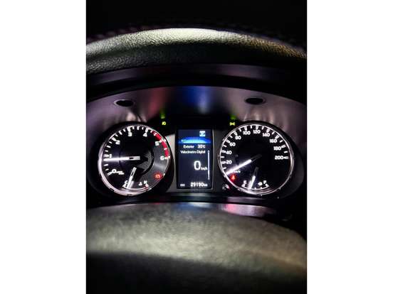 TOYOTA-HILUX-2024