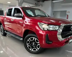 TOYOTA HILUX 2.8 D-4D TURBO DIESEL CD SRV 4X4 AUTOMÁTICO TOYOTA HILUX 2.8 D-4D TURBO DIESEL CD SRV 4X4 AUTOMÁTICO