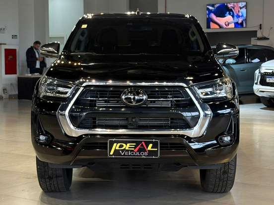 TOYOTA-HILUX-2.8 D-4D TURBO DIESEL CD SRX 4X4 AUTOMÁTICO TOYOTA-HILUX-2021