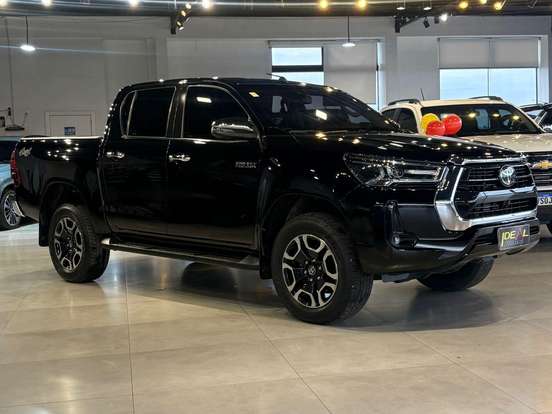 TOYOTA-HILUX-2.8 D-4D TURBO DIESEL CD SRX 4X4 AUTOMÁTICO TOYOTA-HILUX-2021