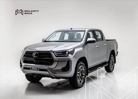TOYOTA HILUX 2.8 D-4D TURBO DIESEL CD SRX 4X4 AUTOMÁTICO