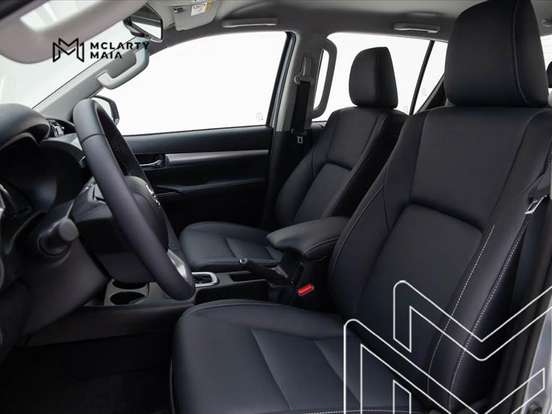 TOYOTA-HILUX-2.8 D-4D TURBO DIESEL CD SRX 4X4 AUTOMÁTICO TOYOTA-HILUX-2026