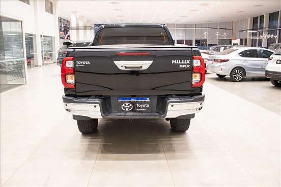TOYOTA-HILUX-2022