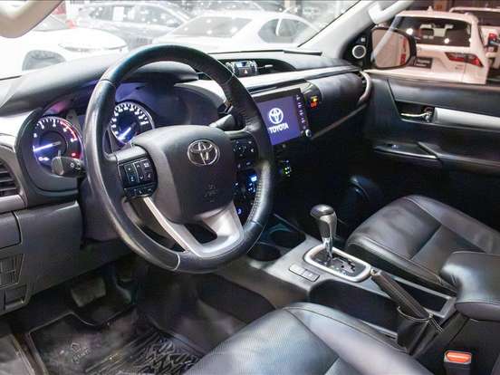 TOYOTA-HILUX-2.8 D-4D TURBO DIESEL CD SRX 4X4 AUTOMÁTICO TOYOTA-HILUX-2022