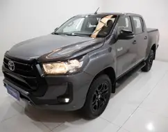 TOYOTA HILUX 2.8 D-4D TURBO DIESEL CD SRX 4X4 AUTOMÁTICO TOYOTA HILUX 2.8 D-4D TURBO DIESEL CD SRX 4X4 AUTOMÁTICO