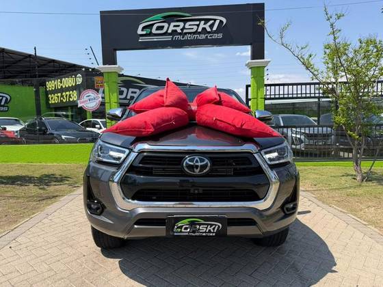 TOYOTA HILUX 2.8 D-4D TURBO DIESEL CD SRX 4X4 AUTOMÁTICO