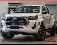 TOYOTA HILUX 2.8 D-4D TURBO DIESEL CD SRX PLUS 4X4 AUTOMÁTICO TOYOTA HILUX 2.8 D-4D TURBO DIESEL CD SRX PLUS 4X4 AUTOMÁTICO