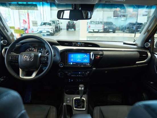 TOYOTA-HILUX-2.8 D-4D TURBO DIESEL CD SRX PLUS 4X4 AUTOMÁTICO TOYOTA-HILUX-2026