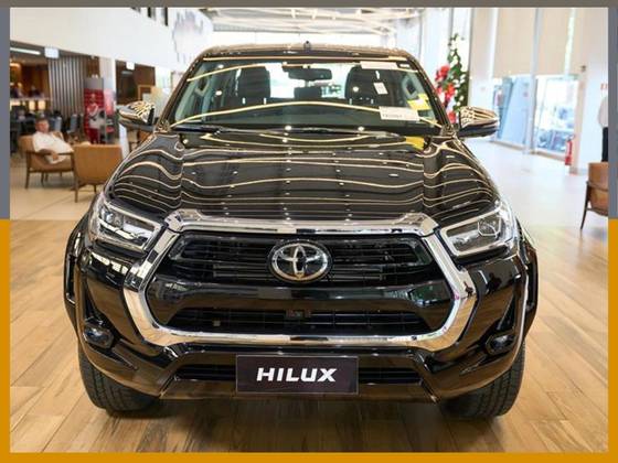 TOYOTA HILUX 2.8 D-4D TURBO DIESEL CD SRX PLUS 4X4 AUTOMÁTICO