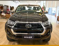 TOYOTA HILUX 2.8 D-4D TURBO DIESEL CD SRX PLUS 4X4 AUTOMÁTICO TOYOTA HILUX 2.8 D-4D TURBO DIESEL CD SRX PLUS 4X4 AUTOMÁTICO