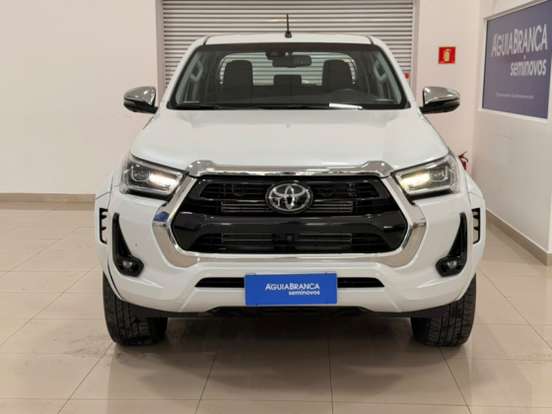 TOYOTA-HILUX-2.8 D-4D TURBO DIESEL CD SRX PLUS 4X4 AUTOMÁTICO TOYOTA-HILUX-2025