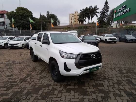 TOYOTA HILUX 2.8 D-4D TURBO DIESEL CHASSI 4X4 MANUAL