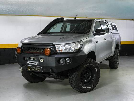 TOYOTA HILUX 2.8 SRV 4X4 CD 16V DIESEL 4P AUTOMÁTICO