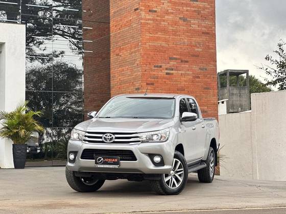 TOYOTA HILUX 2.8 SRX 4X4 CD 16V DIESEL 4P AUTOMÁTICO