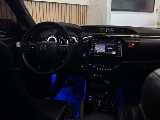 TOYOTA-HILUX-2.8 SRX 4X4 CD 16V DIESEL 4P AUTOMÁTICO TOYOTA-HILUX-2018