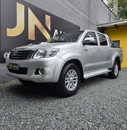 TOYOTA HILUX 3.0 SRV 4X4 CD 16V TURBO INTERCOOLER DIESEL 4P AUTOMÁTICO