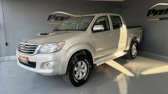 TOYOTA-HILUX-2014