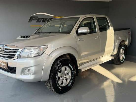 TOYOTA-HILUX-3.0 SRV 4X4 CD 16V TURBO INTERCOOLER DIESEL 4P MANUAL TOYOTA-HILUX-2014