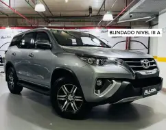 TOYOTA HILUX SW4 2.7 SRV 7 LUGARES 4X2 16V FLEX 4P AUTOMÁTICO TOYOTA HILUX SW4 2.7 SRV 7 LUGARES 4X2 16V FLEX 4P AUTOMÁTICO