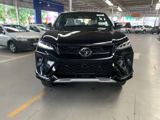 TOYOTA-HILUX SW4-2026