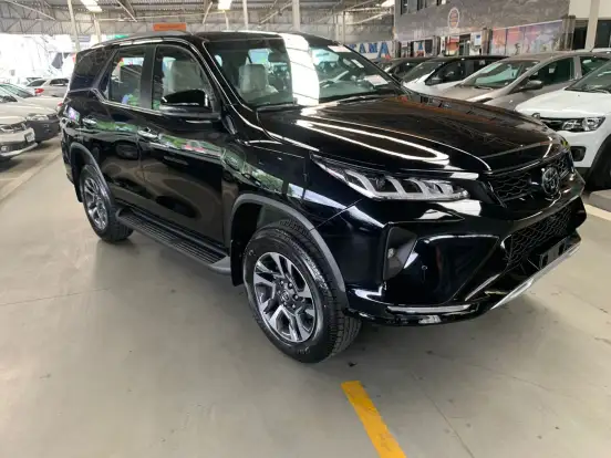 TOYOTA-HILUX SW4-2026