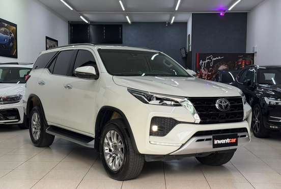 TOYOTA-HILUX SW4-2021