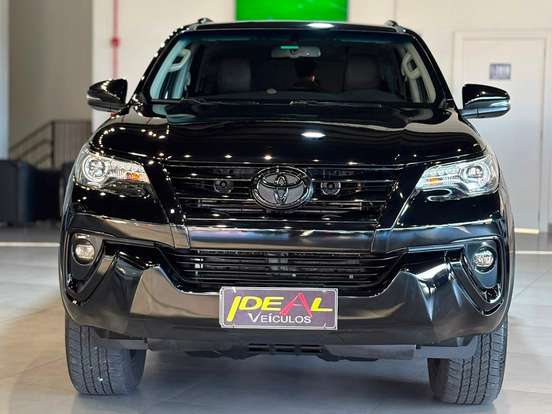 TOYOTA-HILUX SW4-2.8 SRX 4X4 16V TURBO INTERCOOLER DIESEL 4P AUTOMÁTICO TOYOTA-HILUX SW4-2018