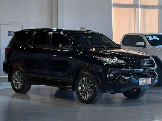 TOYOTA-HILUX SW4-2018