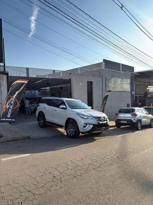 TOYOTA HILUX SW4 2.8 SRX 4X4 16V TURBO INTERCOOLER DIESEL 4P AUTOMÁTICO