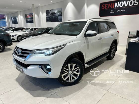 TOYOTA HILUX SW4 2.8 SRX 4X4 16V TURBO INTERCOOLER DIESEL 4P AUTOMÁTICO