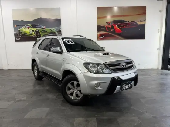 TOYOTA HILUX SW4 3.0 SRV 4X4 16V TURBO INTERCOOLER DIESEL 4P AUTOMÁTICO