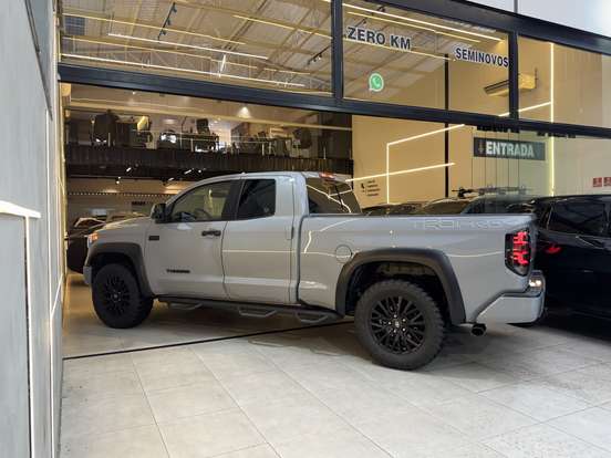 TOYOTA-TUNDRA-5.7 TRD PRO 4X4 CD V8 32V GASOLINA 4P AUTOMÁTICO TOYOTA-TUNDRA-2017