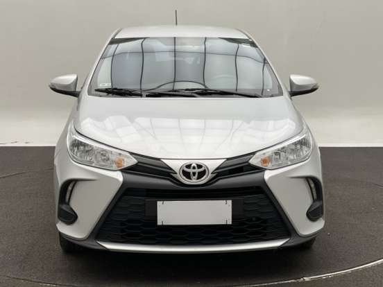 TOYOTA-YARIS-2022