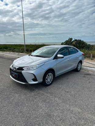 TOYOTA-YARIS-2024