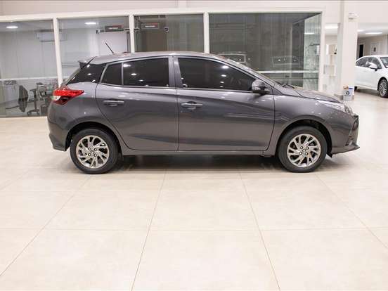 TOYOTA-YARIS-1.5 16V FLEX XS MULTIDRIVE TOYOTA-YARIS-2023