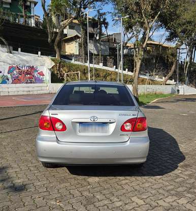 TOYOTA-COROLLA-2004