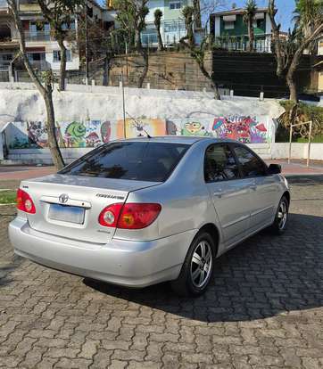 TOYOTA-COROLLA-2004
