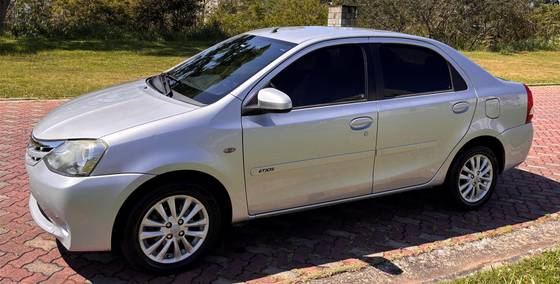 TOYOTA ETIOS 1.5 XLS SEDAN 16V FLEX 4P MANUAL