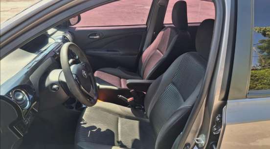 TOYOTA-ETIOS-2018