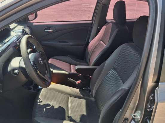 TOYOTA-ETIOS-1.5 X PLUS SEDAN 16V FLEX 4P AUTOMÁTICO TOYOTA-ETIOS-2018