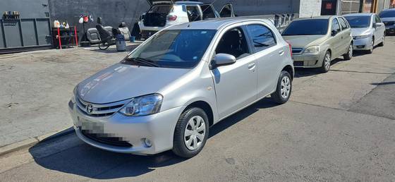 TOYOTA ETIOS 1.5 XS 16V FLEX 4P MANUAL