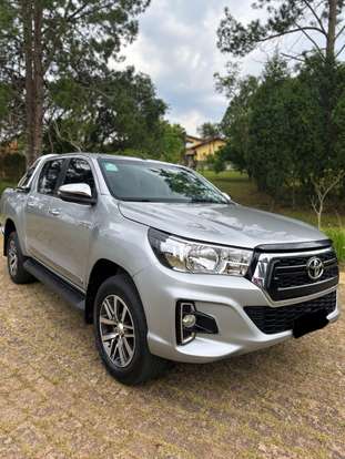 TOYOTA-HILUX-2019