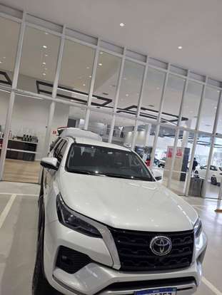 TOYOTA-HILUX SW4-2022