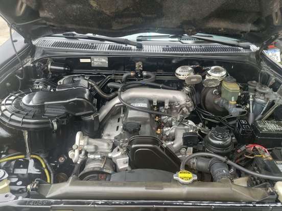 TOYOTA-HILUX SW4-3.0 4X4 8V TURBO DIESEL 4P MANUAL TOYOTA-HILUX SW4-2000