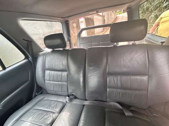 TOYOTA-HILUX SW4-3.0 4X4 8V TURBO DIESEL 4P MANUAL TOYOTA-HILUX SW4-2000